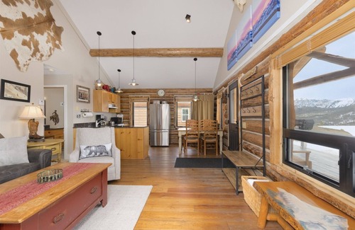 Big Sky Cabin | Experience Cowboy Heaven Cabin with Incredible Views!