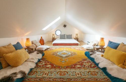 Woodridge Cabin | The Outlier Inn