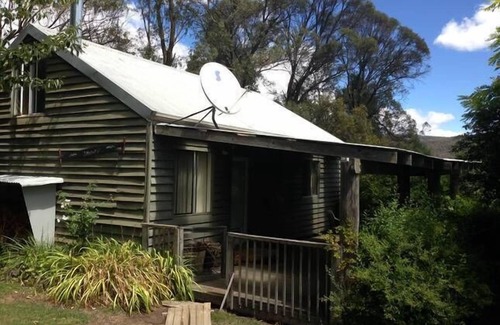Yaouk Cottage | Guest Rated 9.8: The Outpost in the Snowy Mountains