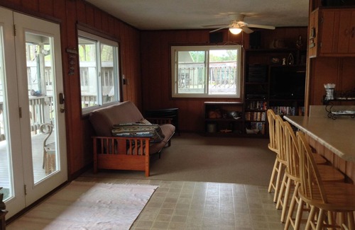 Jonesborough Cabin | Tranquil Riverfront Cabin with Pool & Pet-Friendly Amenities