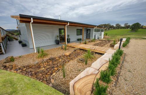 Kanimbla House | Discover The Overflow Blue Mountains: Family-Friendly Stay