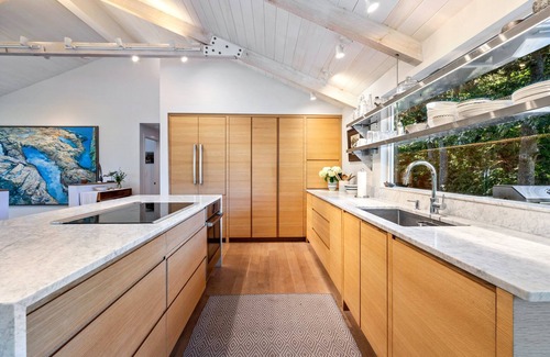 Kittery Point House | The Overlook at Cutts Island – Private and Modern 4 BDR Oasis on Scenic Marsh