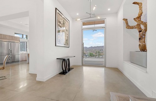 Yucca Valley House | Indulge in Modern Comfort at The Overlook by Fieldtrip