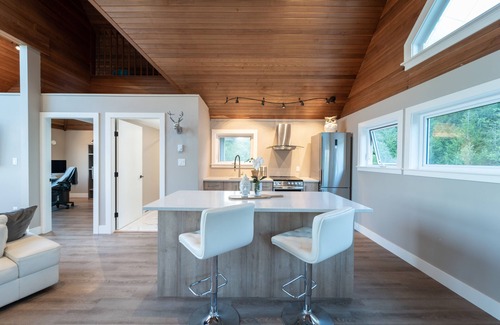 Otter Point House | Discover The Owls Nest: Oceanfront Paradise with Pool