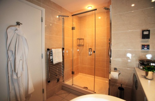 Thame Hotel | Experience The Oxfordshire Golf Hotel and Spa Retreat