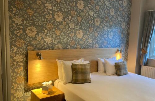 Castlefield Hotel | Discover The Oxnoble: Pet-Friendly Stay with Family Amenities