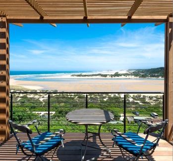 Kenton on Sea Bed & Breakfast | Experience The Oyster Box Beach House with Oceanfront Views
