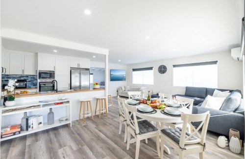 Anna Bay House | The Pacific Pearl,16 Pacific Avenue, Anna Bay - pet friendly, air con