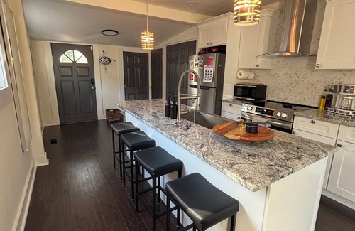 Indianapolis House | The Pad is a Newly renovated home -2024 - comfortable with modern amenities.