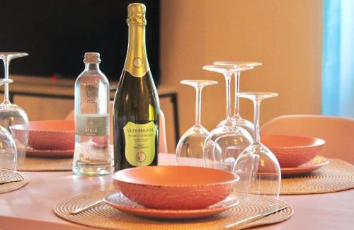 Cima Apartment | Discover The Painter's Nest with Private Lake Garden Retreat