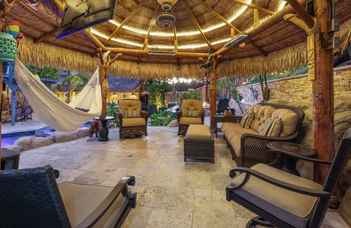 Grantville House | The Palapas Pool Oasis in Tierrasanta