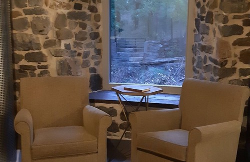 La Pernia House | Explore The Palentina Mountain Tithing House with Lake Views