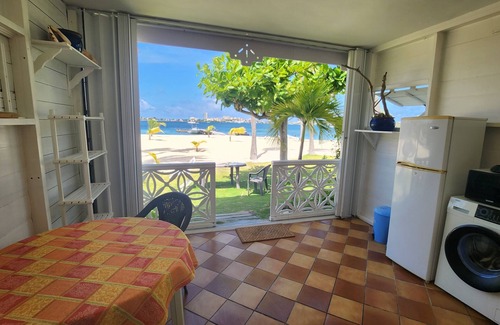 Nettle Bay Apartment | Cozy Beachfront Studio at The Palm - Guest Rated 9/10