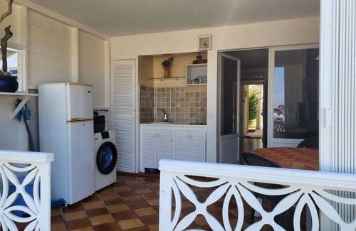 Nettle Bay Apartment | Cozy Beachfront Studio at The Palm - Guest Rated 9/10