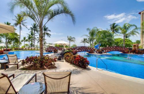 Barrio Los Villalobos Apartment | Oceanfront Retreat at The Palms 501 - Family Friendly Stay