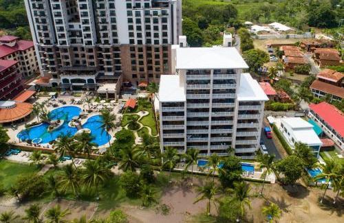 Barrio Los Villalobos Apartment | Oceanfront Retreat at The Palms 501 - Family Friendly Stay