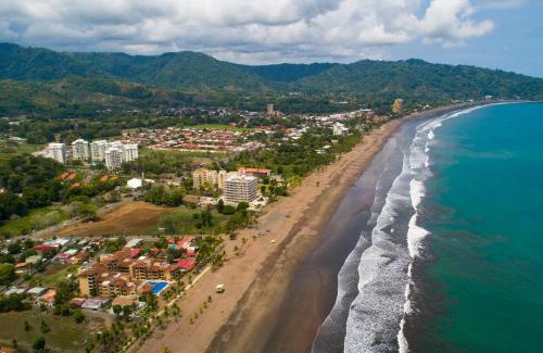 Barrio Los Villalobos Apartment | Oceanfront Retreat at The Palms 501 - Family Friendly Stay