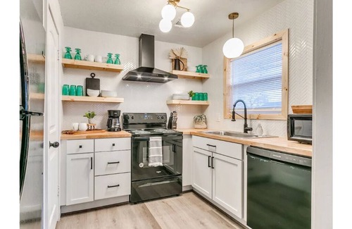 Norman House | Discover The Palms: A Tranquil Retreat in Norman