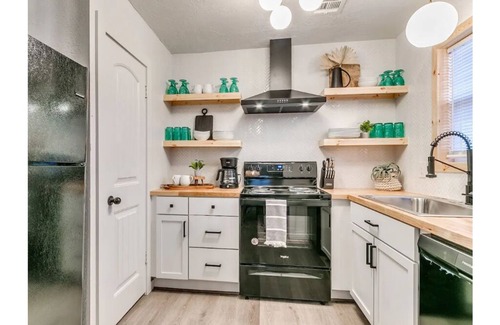 Norman House | Discover The Palms: A Tranquil Retreat in Norman