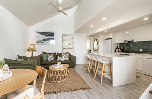 Angourie Apartment | Relaxing Retreat at The Palms - Angourie with Ocean Views
