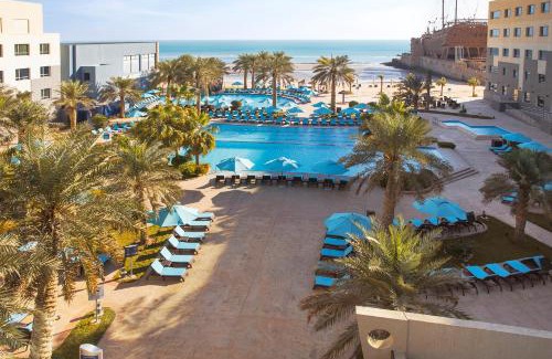 Salwa Resort | Experience The Palms Beach Hotel & Spa: Oceanfront Serenity