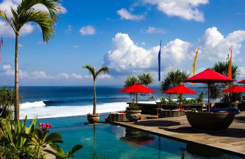 Ceningan Island Resort | Experience The Palms Ceningan Hotel: Oceanfront Bliss Awaits