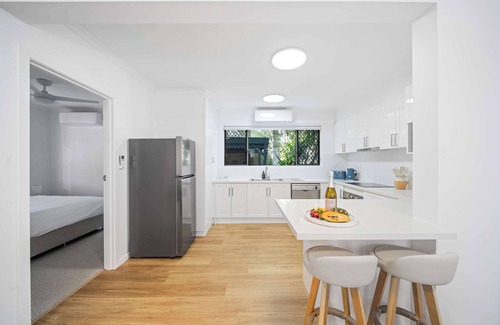 Coolum Beach House | The Palms in Coolum Beach - Pet Friendly & Pool