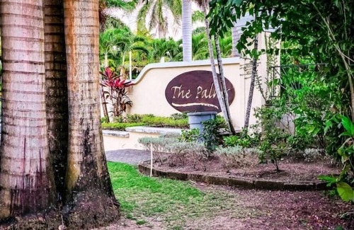 St. Ann's Bay House | Experience The Palms: Peace in Paradise with Ocean Views