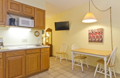 South Padre Island Hotel | Relax at The Palms Resort with Ocean Views and Pool Access