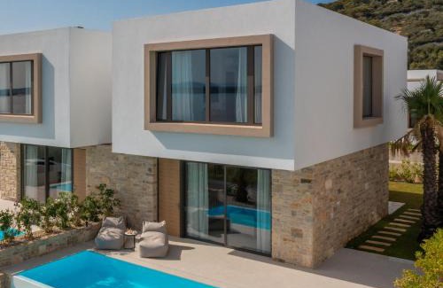 Kraj Villa | Oceanfront Getaway at The Palms Resort - Guest Rated 9.8