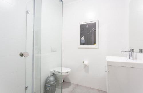 Observatory Apartment | Discover The Paragon Cosmo Sanctuary: Mountain & City Views