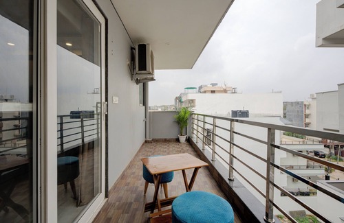 Gurugram Apartment | The Paras Studio Serviced Apartment with Balcony