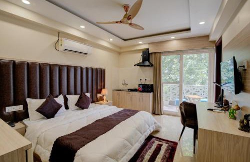 Sector 51 Apartment | The Paras Studio Serviced Apartments