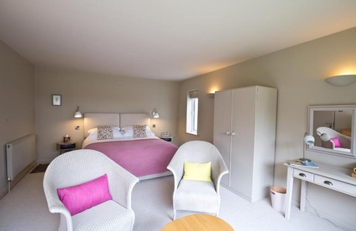 Weston-super-Mare House | Experience The Park: 5-Star Stay with Breakfast & Dining