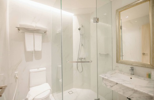 Phitsanulok Hotel | Budget-Friendly Stay at The Park Hotel with Family Amenities