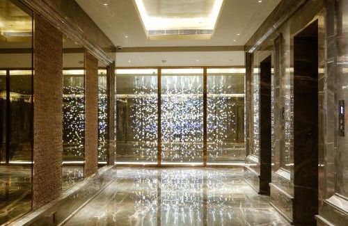 Indore Hotel | Experience The Park Indore: 5-Star Pool & Spa Retreat