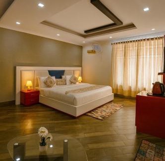 Mau Hotel | The Park Resort, Bir Billing #Prime Location # Luxury rooms # Near Bir Billing Paragliding # Restaurant # Parking # Property of the year