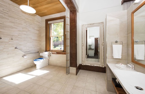Central Mudgee Hotel | Discover The Parkview Hotel Mudgee: Guest Rated 9.4/10