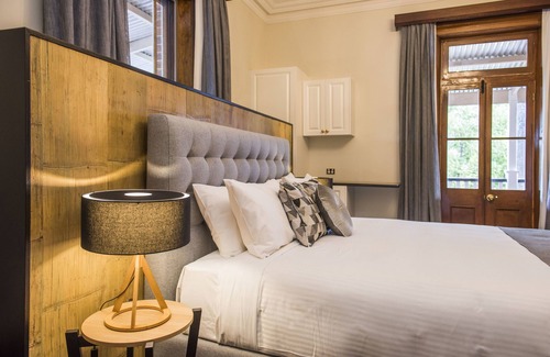 Central Mudgee Hotel | Discover The Parkview Hotel Mudgee: Guest Rated 9.4/10