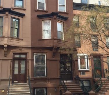 Harlem Apartment | The Parlor