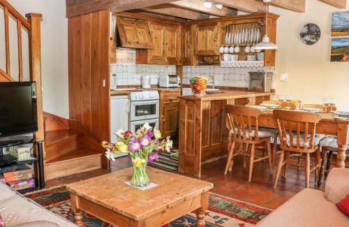 Peak District House | Family-Friendly 4-Star Stay at The Parlour – Guest Rated 9/10