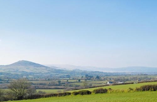 Carmarthen House | Discover The Parlour - Op4: Family & Pet-Friendly Retreat