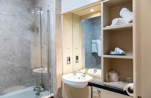 Escrick Hotel | Relax at The Parsonage Hotel & Spa with Oceanfront Views
