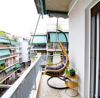 Koukaki Apartment | The Parthenon Porch for Familys & Groups , 4BR !