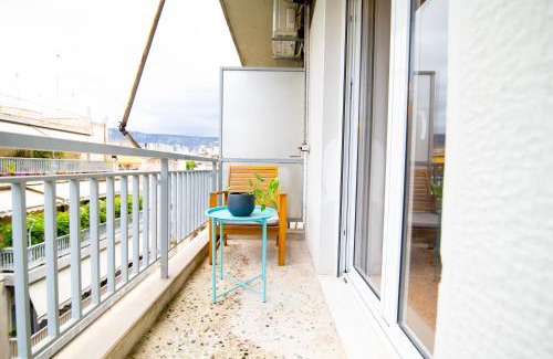 Koukaki Apartment | The Parthenon Porch for Familys & Groups , 4BR !