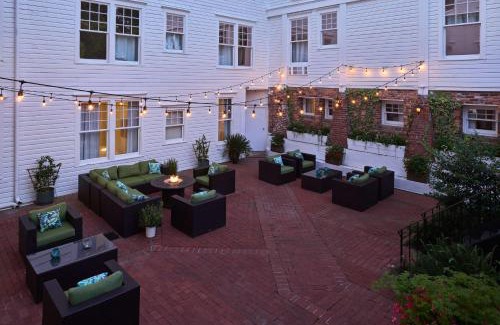 Summerville Hotel | Discover The Partridge Inn Augusta: Pet-Friendly Retreat