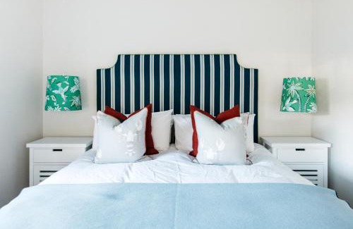 Patonga House | Unforgettable Stay at The Patonga Cottage with Pool Access