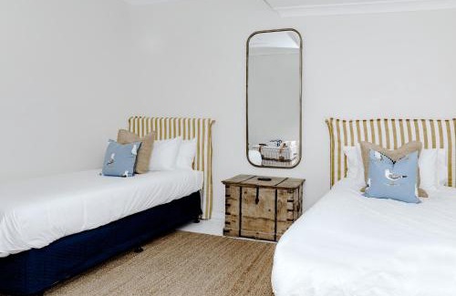 Patonga House | Unforgettable Stay at The Patonga Cottage with Pool Access
