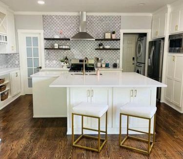 Central Oklahoma City Villa | Welcoming Experience at The Patsy in Klein-Plaza District