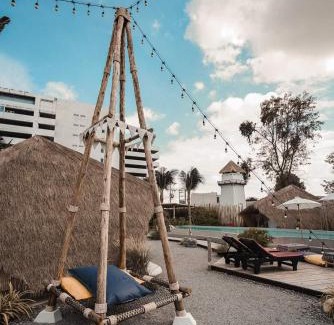 North Pattaya Other | Discover The Pattaya Glamper: Oceanfront with Pool & Hot Tub